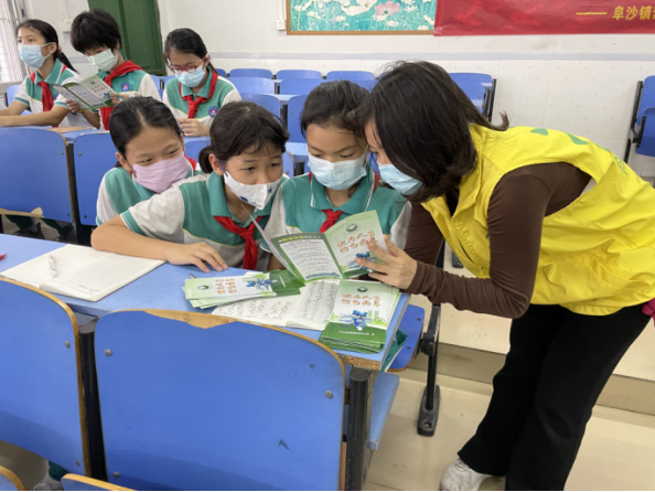 阜沙鎮(zhèn)禁毒信息〔2022〕第254期--【禁毒攻堅】“無毒青春，健康校園”—阜沙鎮(zhèn)開展禁毒宣傳進校園