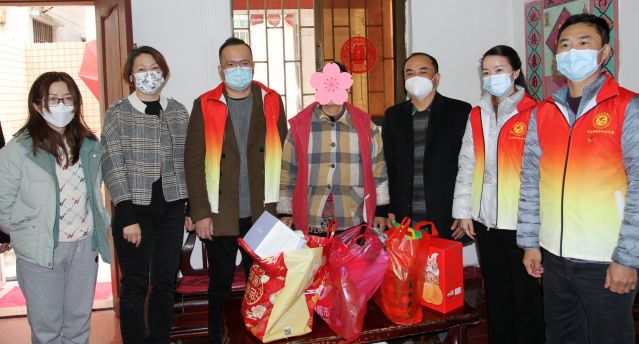 230120-真情暖寒冬中山體彩黨支部開(kāi)展節(jié)前走訪(fǎng)慰問(wèn)活動(dòng) (16)_副本.jpg