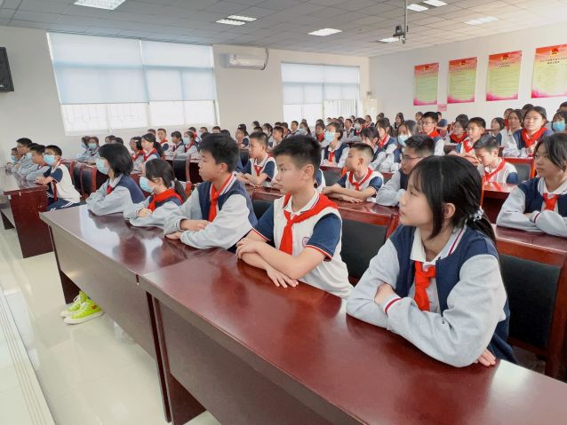 三鄉(xiāng)鎮(zhèn)開展“上好開學(xué)第一課，師生共筑‘防毒墻’”活動圖片1.JPG